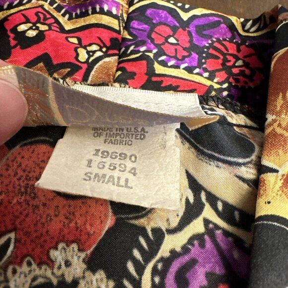 Vintage California Dynasty Robe Sleepwear Old Money Floral Gold Small Womens Red - Picture 3 of 9